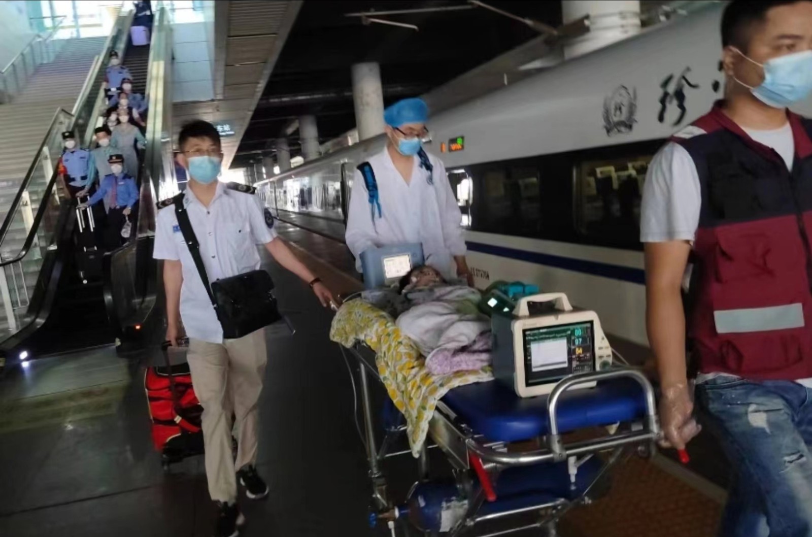 岢岚县高铁转运公司